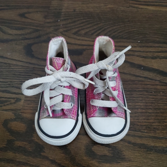 Converse Pink Plaid Hightop Sneakers Size Infant 3 - Picture 2 of 6